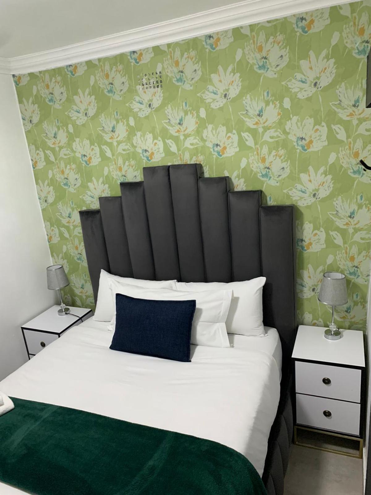 Thamani Guest House Randfontein Экстерьер фото