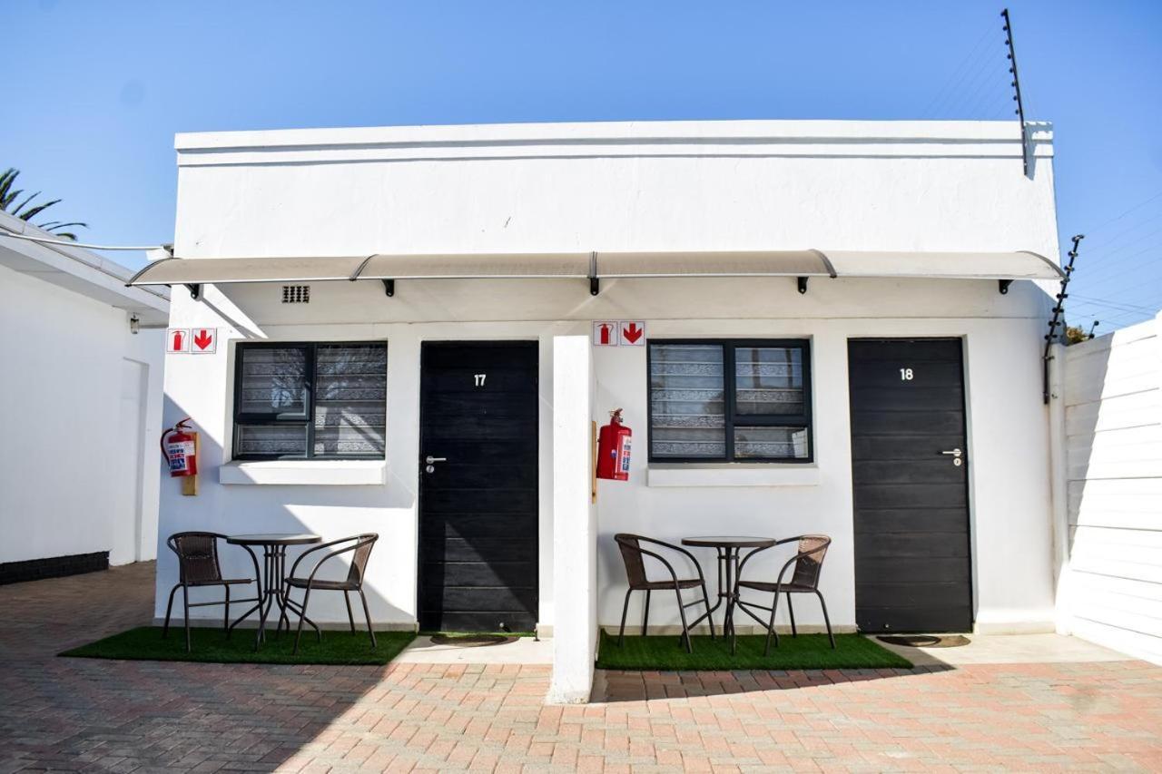 Thamani Guest House Randfontein Экстерьер фото