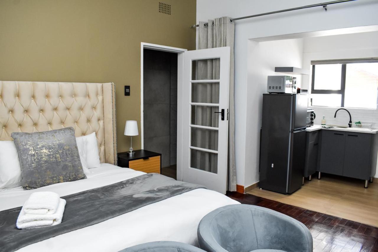 Thamani Guest House Randfontein Экстерьер фото