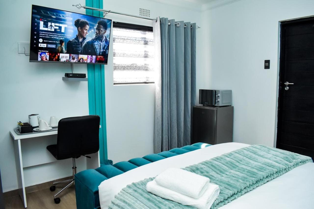 Thamani Guest House Randfontein Экстерьер фото